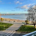 With Exceptional Views Apartmán Saint-Nazaire (Loire-Atlantique)